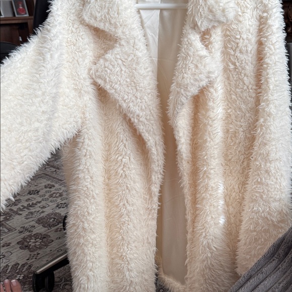 Angel Kiss Cream Teddy Jacket - Picture 7 of 13